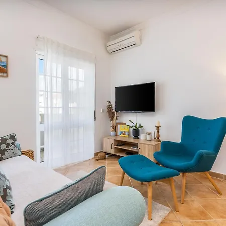 Hostwise - Sunny Flat W/ Balcony By The Algarve Sea Albufeira