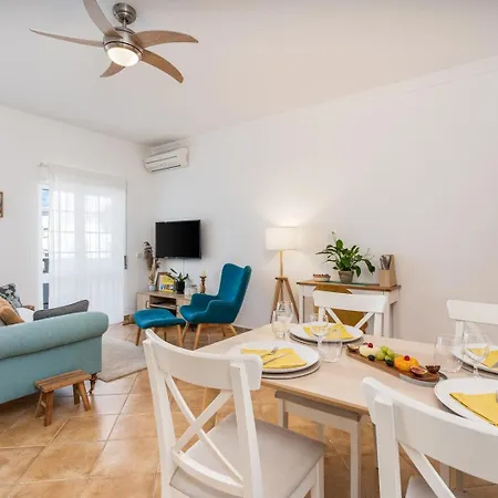 Hostwise - Sunny Flat W/ Balcony By The Algarve Sea Albufeira
